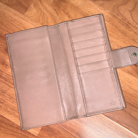 Authentic Gucci Diamanté Heart Long Flap Wallet - Picture 11 of 16